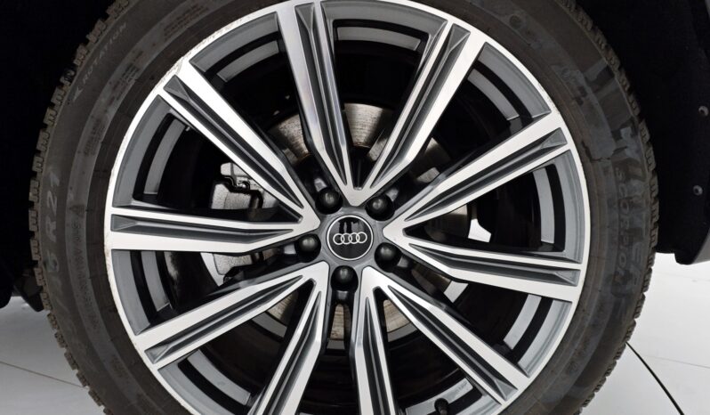 
								Audi Q8 45 TDI quattro tiptronic Sport full									