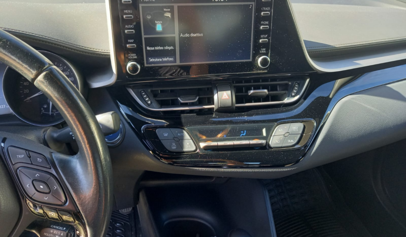 
								Toyota C-HR 1.8 Hybrid ECVT Active full									